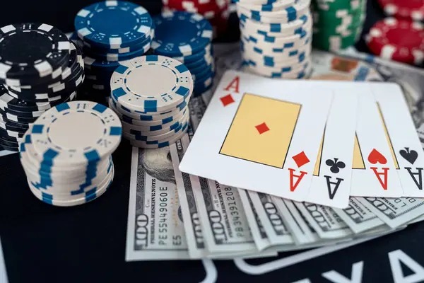 Bandar Poker Live Broadcast Room